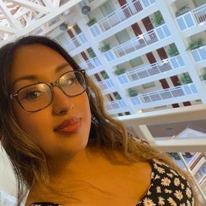 Meet your Posher, Mariana